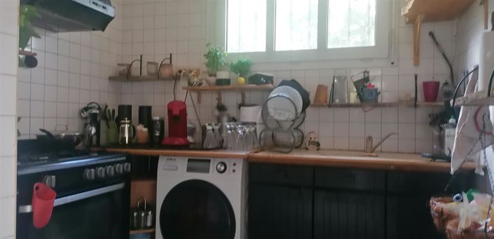 Image No.9-5 Bed House for sale