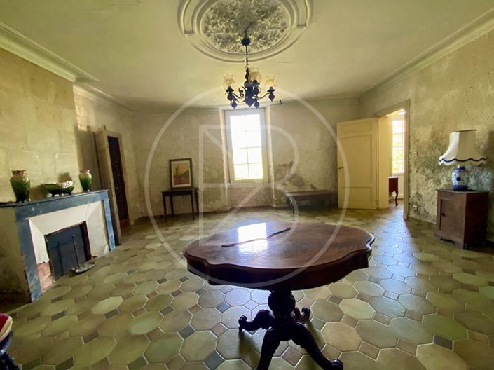 Image No.6-2 Bed House for sale