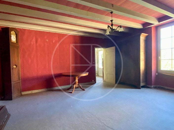 Image No.8-2 Bed House for sale