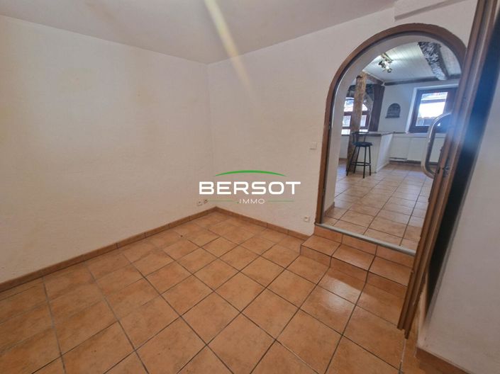 Image No.5-2 Bed House for sale