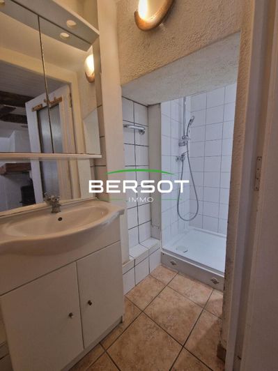 Image No.6-2 Bed House for sale