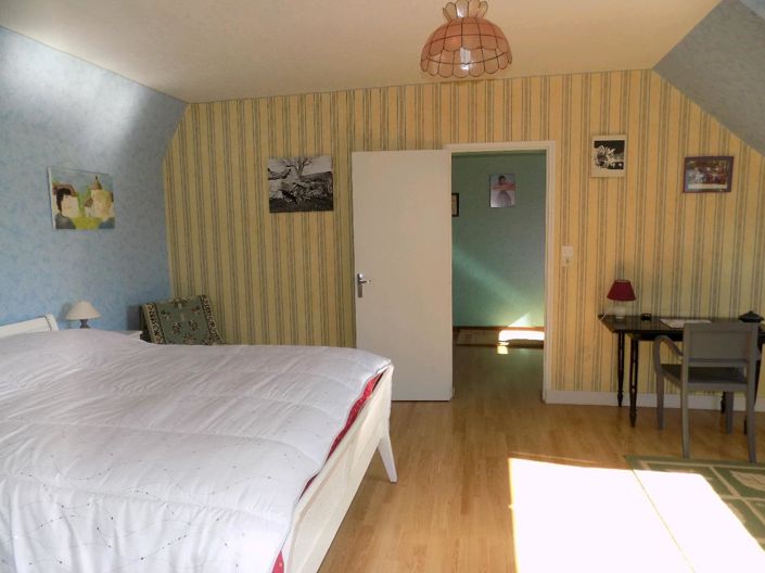 Image No.5-5 Bed House for sale