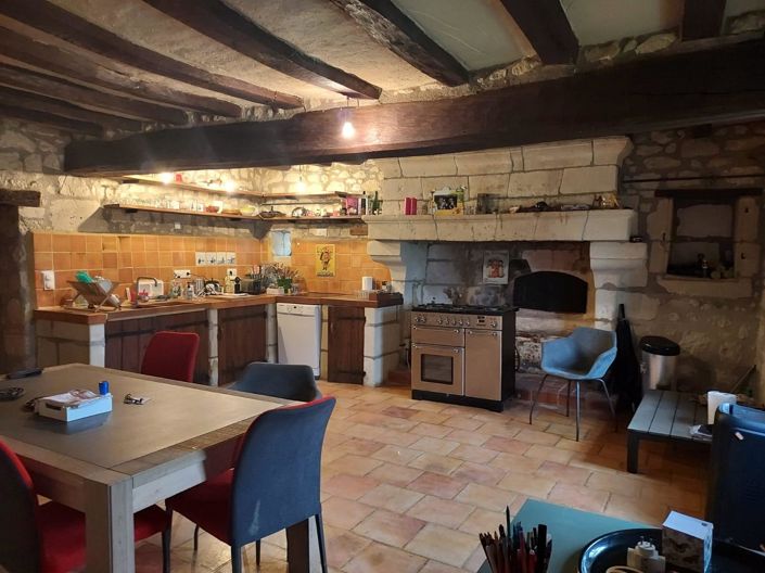 Image No.3-Maison de 5 chambres à vendre à Restigné