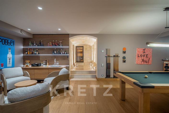 Image No.11-6 Bed House for sale