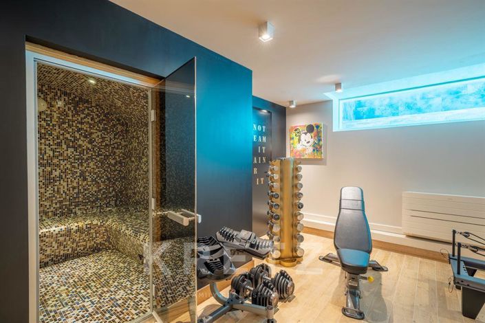 Image No.13-6 Bed House for sale