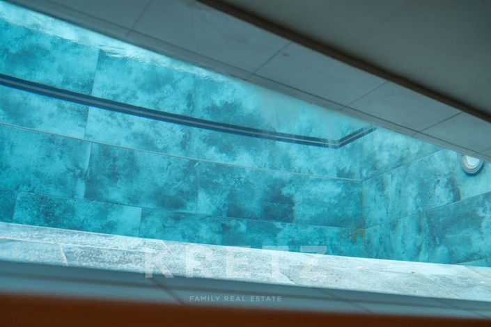 Image No.20-6 Bed House for sale