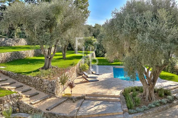 Image No.41-4 Bed House for sale