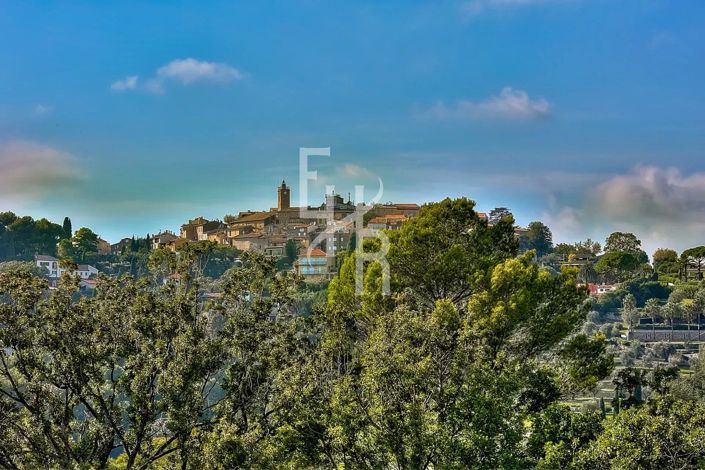 Image No.8-4 Bed House for sale