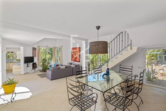 Image No.5-House for sale