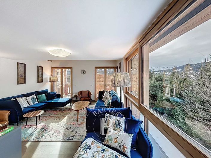 Image No.2-4 Bed House for sale