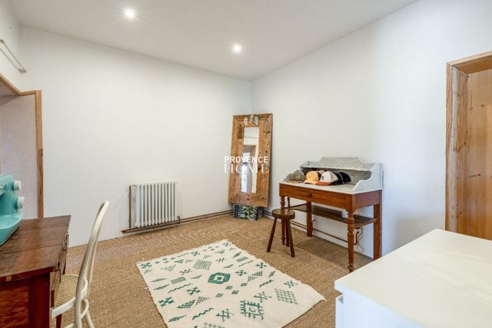 Image No.14-4 Bed House for sale