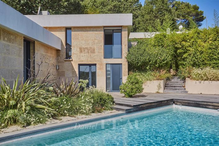 Image No.7-4 Bed House for sale