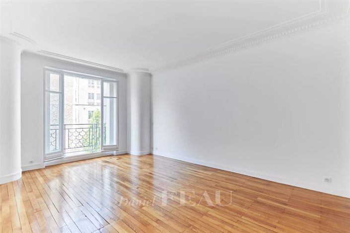 Image No.11-3 Bed Apartment for sale