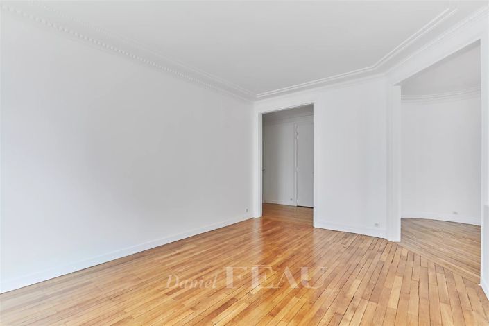 Image No.13-3 Bed Apartment for sale