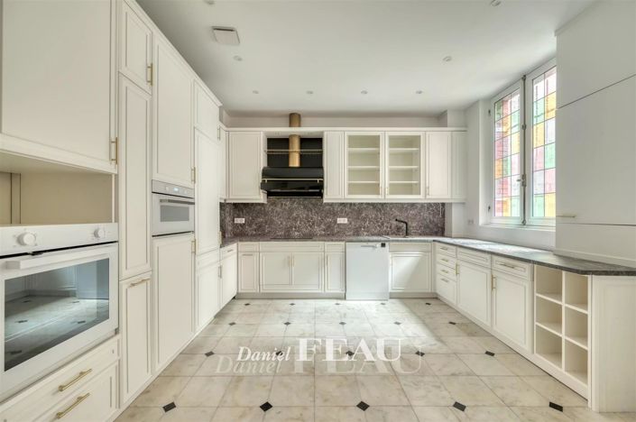 Image No.16-3 Bed Apartment for sale