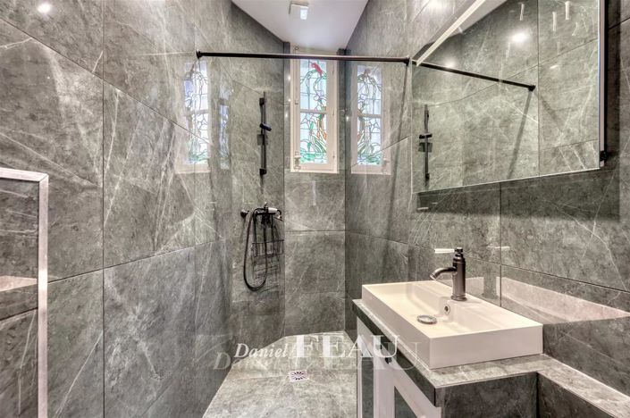 Image No.18-3 Bed Apartment for sale