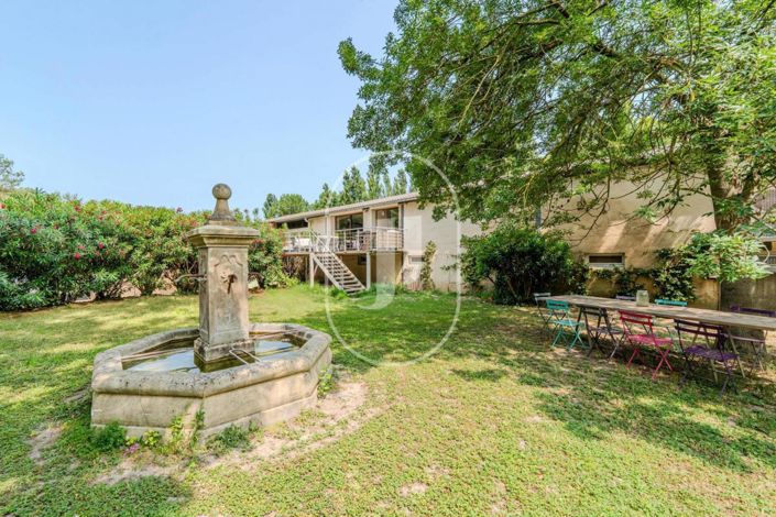 Image No.2-4 Bed House for sale