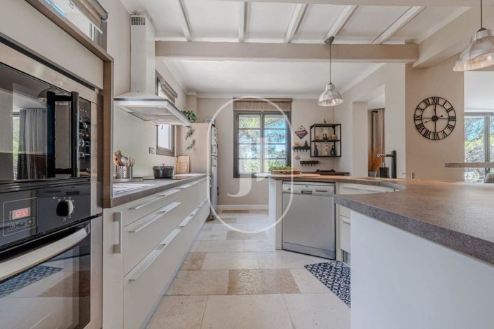 Image No.7-3 Bed House for sale