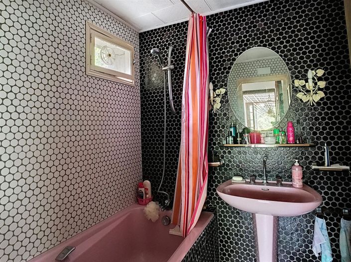 Image No.12-4 Bed House for sale