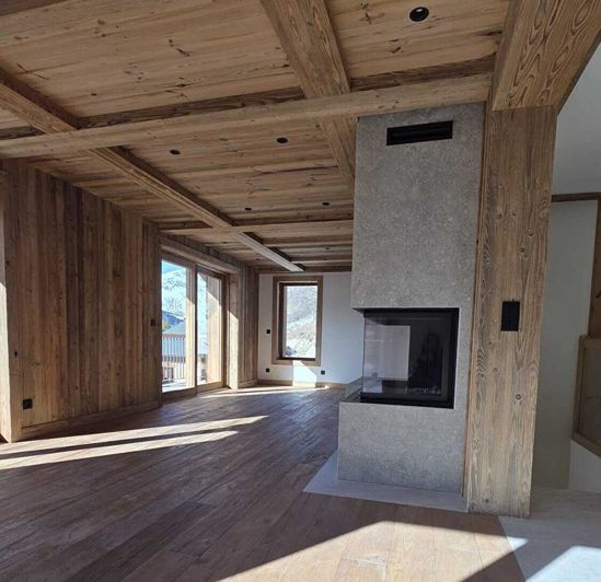 Image No.2-5 Bed Property for sale