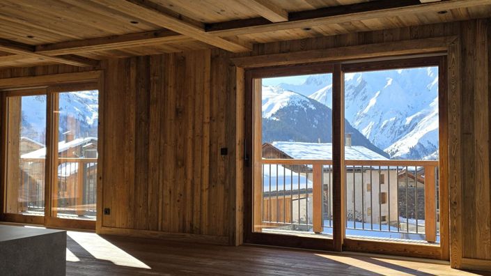 Image No.5-5 Bed Property for sale