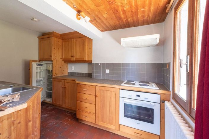 Image No.11-7 Bed House for sale