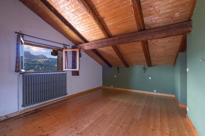 Image No.15-7 Bed House for sale