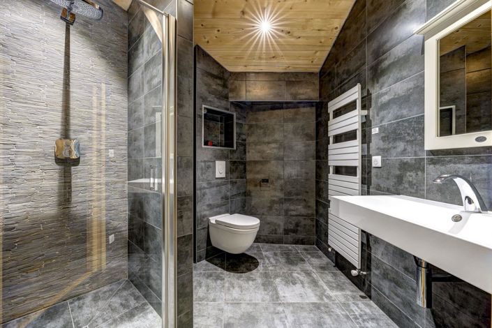 Image No.17-4 Bed House for sale