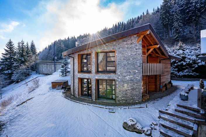 Image No.2-4 Bed House for sale