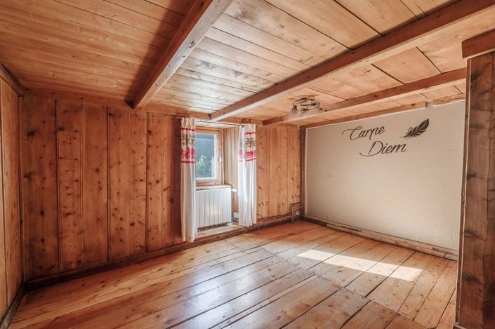 Image No.11-3 Bed House for sale