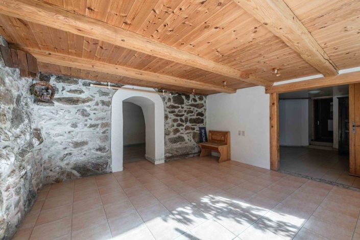 Image No.12-3 Bed House for sale