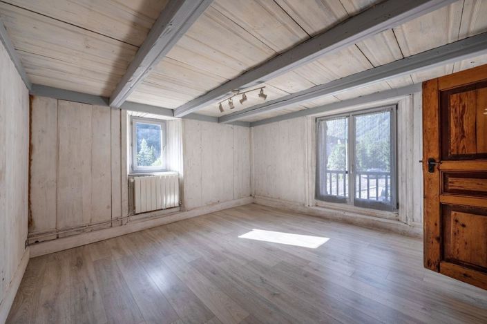 Image No.6-3 Bed House for sale