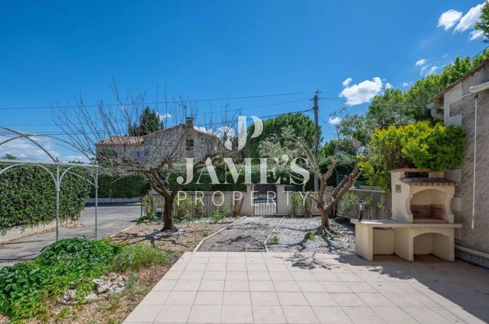 Image No.2-4 Bed House for sale