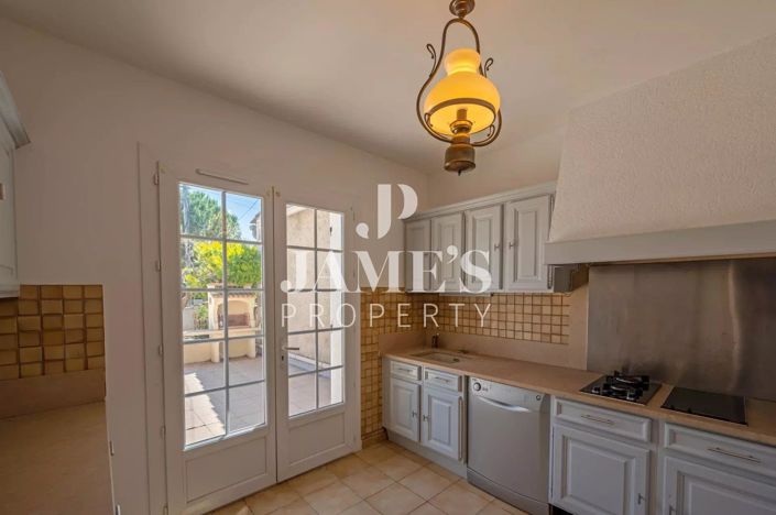 Image No.3-4 Bed House for sale