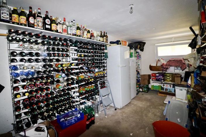 Image No.16-6 Bed House for sale