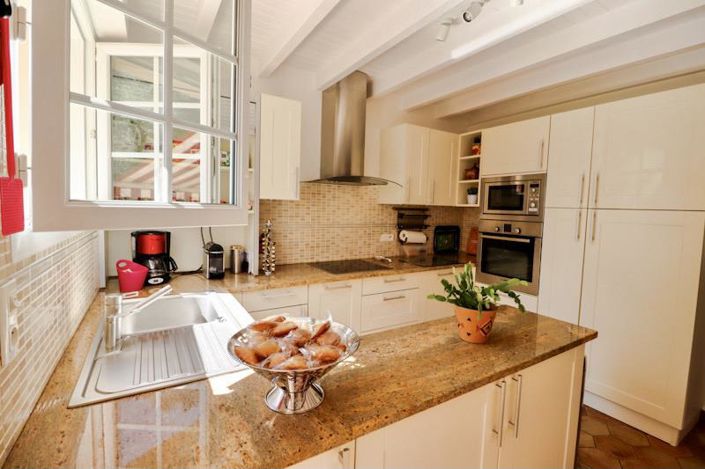 Image No.3-6 Bed House for sale