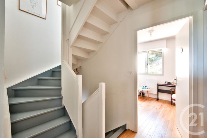 Image No.8-3 Bed Apartment for sale