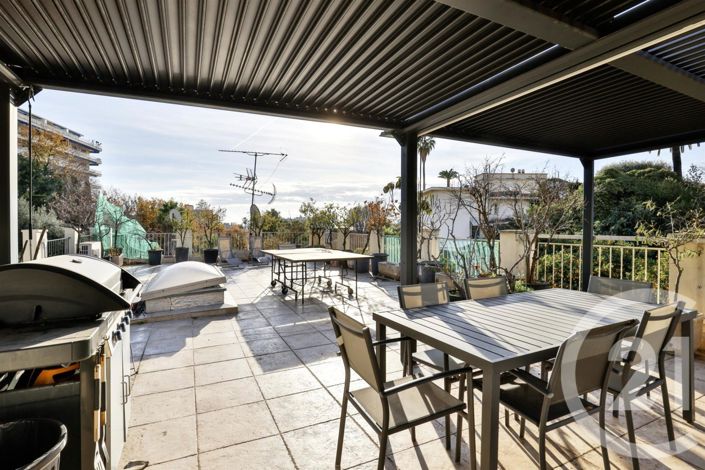 Image No.2-Appartement de 3 chambres à vendre à Nice