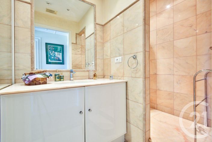 Image No.10-Appartement de 2 chambres à vendre à Nice