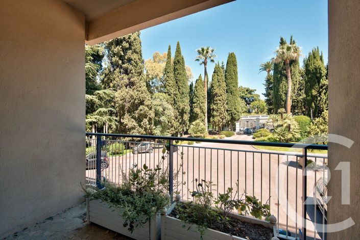 Image No.7-Appartement de 2 chambres à vendre à Nice