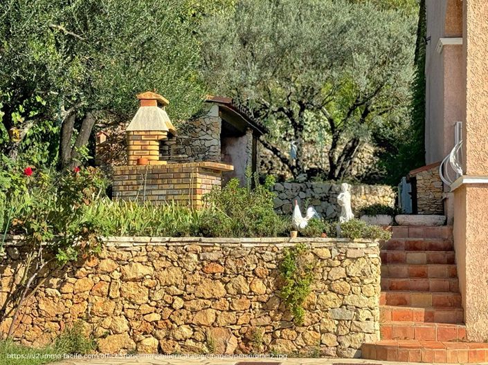 Image No.15-4 Bed House for sale