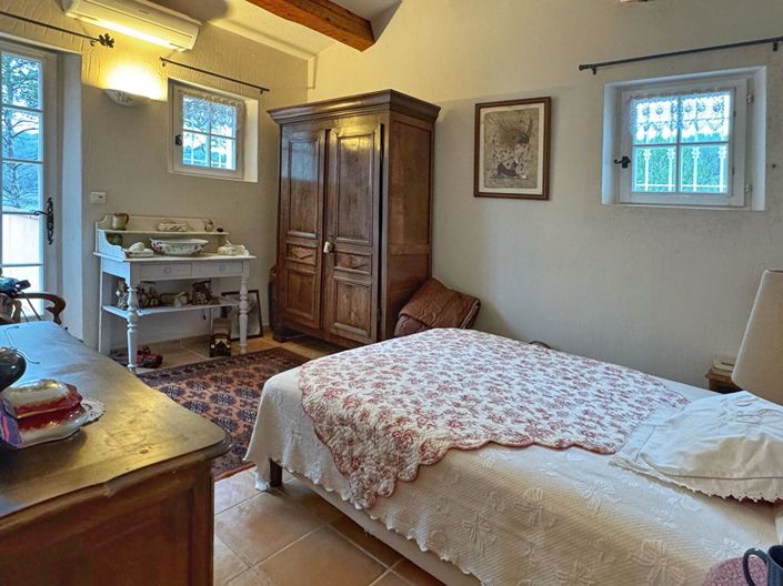 Image No.16-3 Bed House for sale