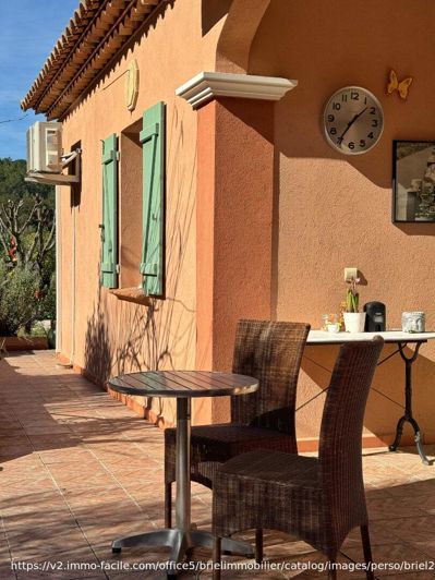 Image No.11-3 Bed House for sale