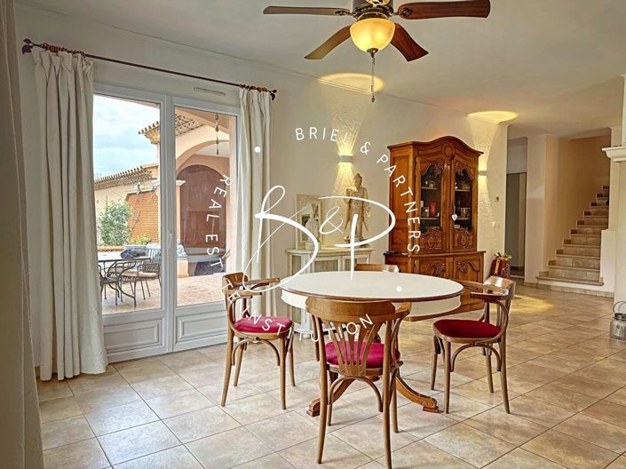 Image No.7-3 Bed House for sale