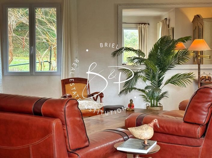 Image No.8-3 Bed House for sale