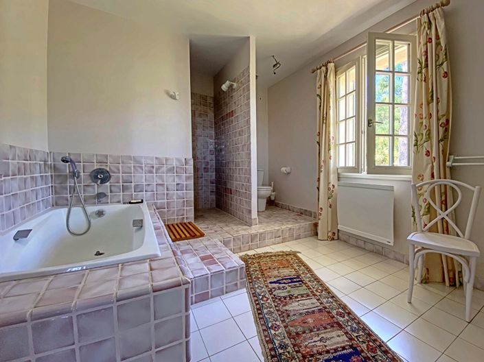 Image No.12-3 Bed House for sale