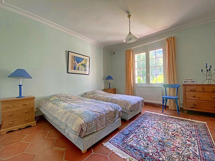 Image No.15-3 Bed House for sale