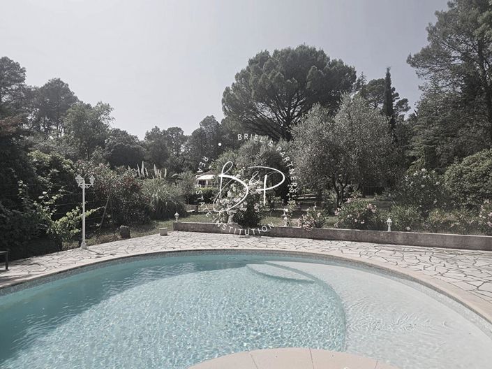 Image No.1-2 Bed House for sale
