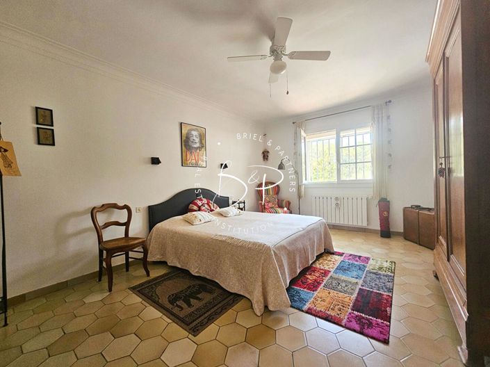 Image No.13-2 Bed House for sale