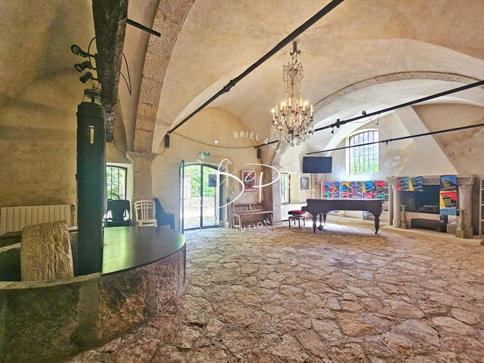 Image No.14-3 Bed House for sale